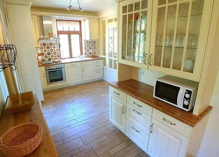 Ferienhaussiedlung Strandperlen Küstenhof 5a * Wustrow (Fischland)